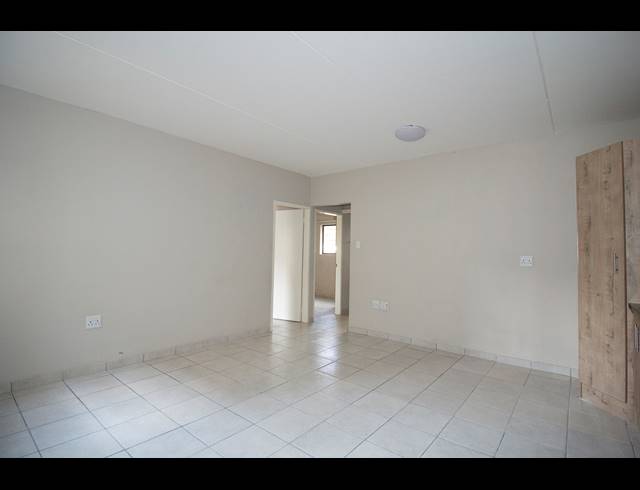 3 BEDROOM APARTMENT RENTED IN KENLEAF